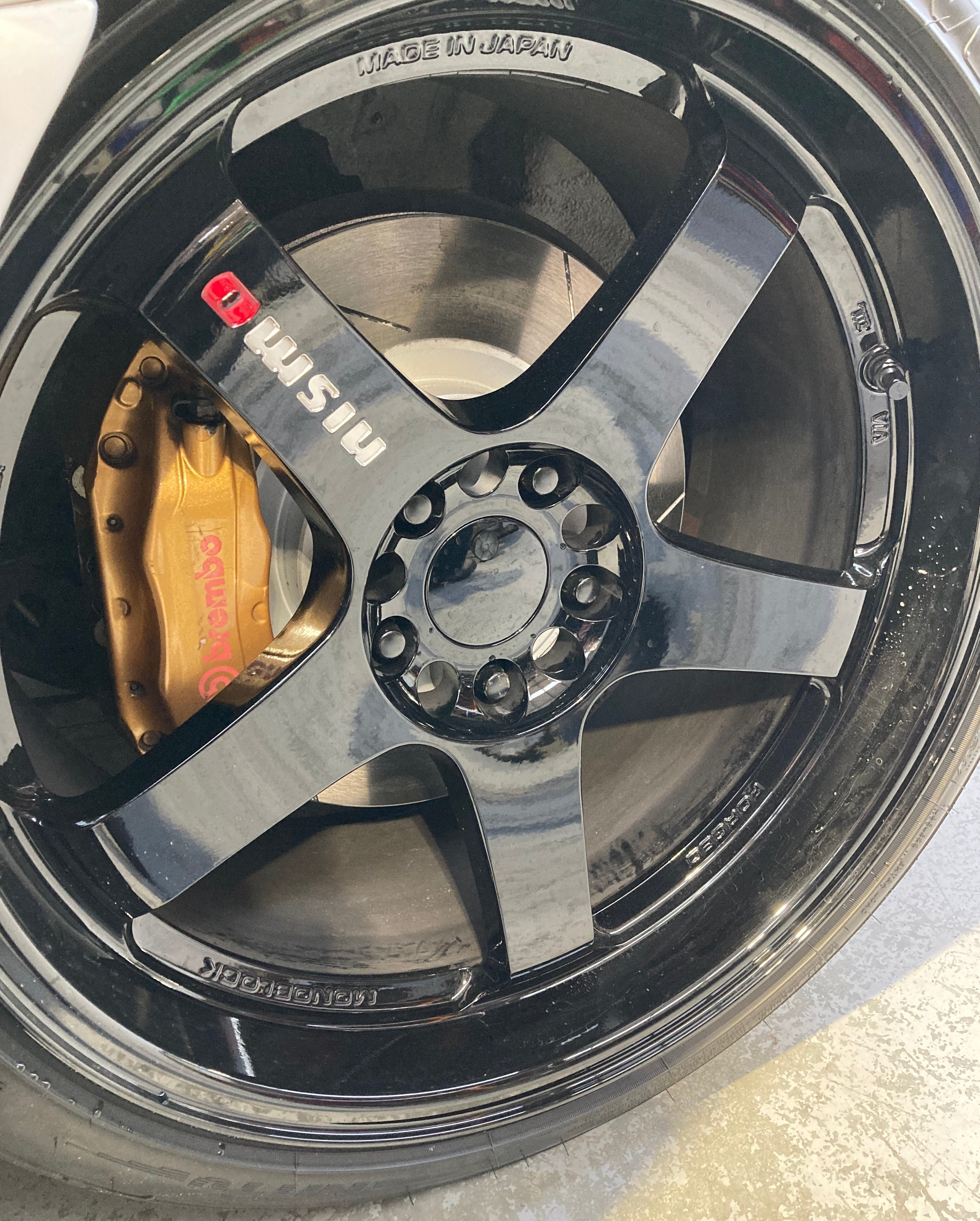 Nissan R34/R33 GTR – Dixcel Z-Type Front Brake Pads