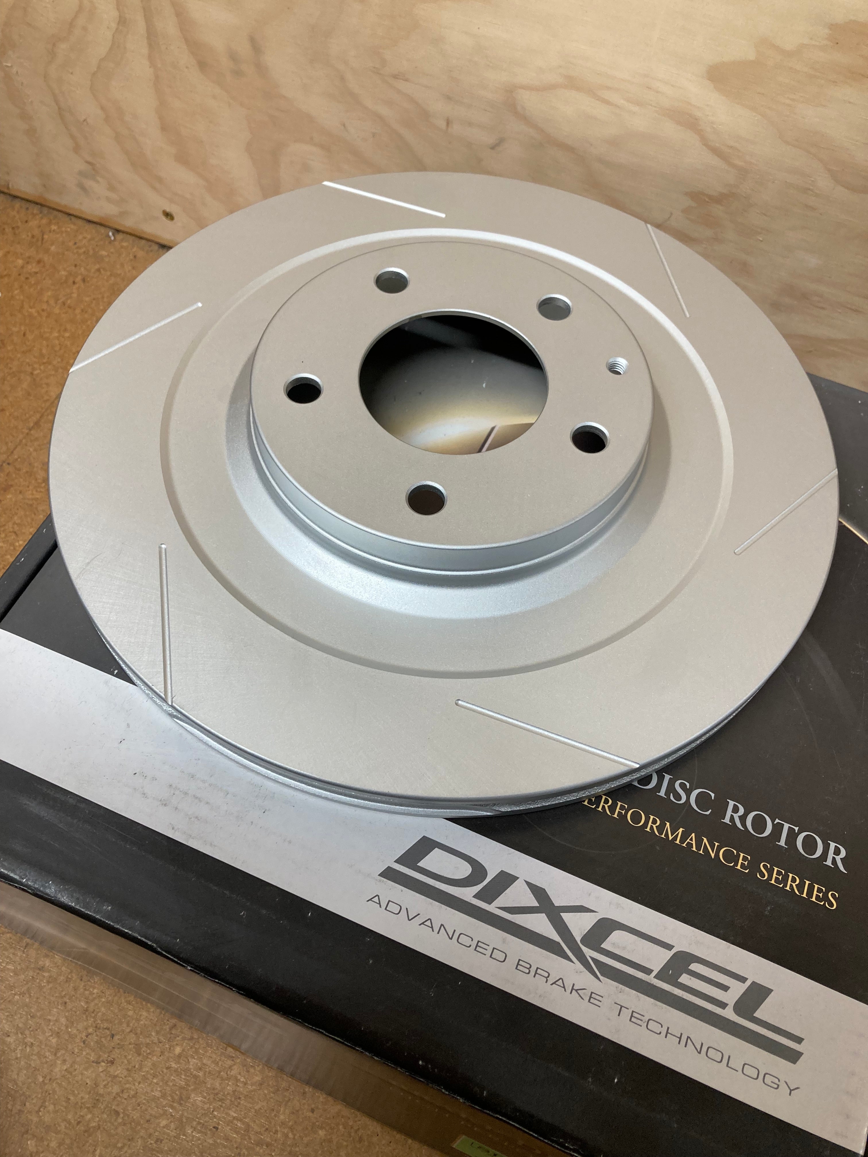 Mazda RX-7 FD Bathurst – Dixcel Slotted 316mm Rear Disc Rotor Set